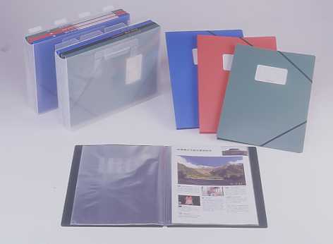 CLEAR BOOK 24P,LETTER ; WITH NAME CARD POCKET ; WITH ELASTIC BAND (LIVRE 24P, CLEAR LETTRE; AVEC NOM DE CARTES DE POCHE; AVEC BANDE ELASTIQUE)