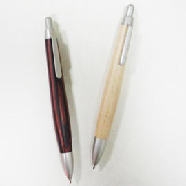 Wooden pen (Stylo en bois)