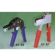 Tool For Hollow Wall Anchor (Outil Pour Hollow Wall Anchor)