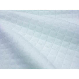 CHECKER JACQUARD KNIT (CHECKER JACQUARD KNIT)