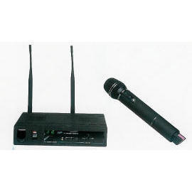 PROFESSIONAL UHF WIRELESS SYSTEM (PROFESSIONNEL UHF SANS FIL)