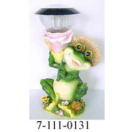 POLYRESIN FROG W/SOLAR LIGHT