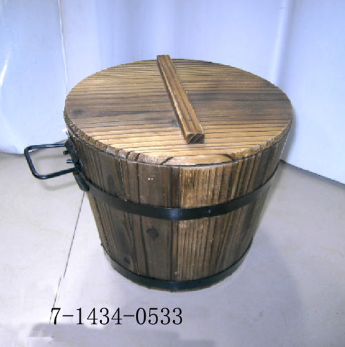 WOODEN PLANTER (WOODEN PLANTER)