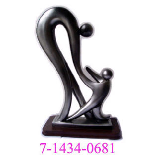 SILVER FIGURINE (SILVER FIGURINE)