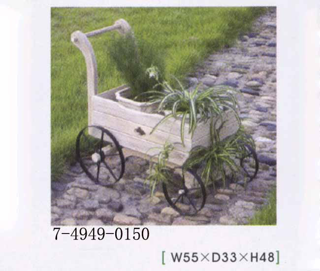 WOODEN FLOWER VEHICLE (VEHICULE DE FLEURS EN BOIS)