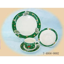 16PCS DINNERWARE (16pcs посуда)