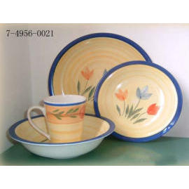 16PCS DINNERWARE (16pcs посуда)