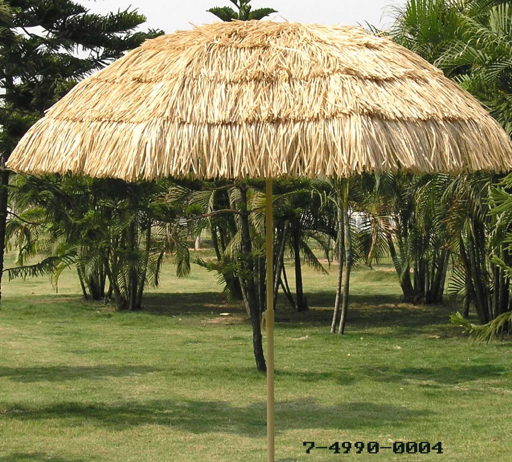 BEACH UMBRELLA + 6 PLY OF STRAW SKIRT