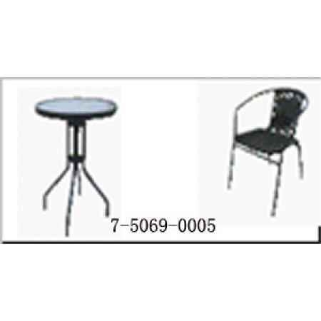 TABLE WITH GLASS TOP AND 2 CHAIRS (TABLE EN VERRE EN HAUT ET 2 chaises)