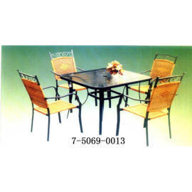 ALUMINUM TABLE AND CHAIR (ALUMINIUM DE LA TABLE ET CHAISE)