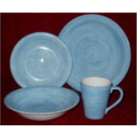 EARTHENWARE DINNER SET (FAÏENCE DINNER SET)