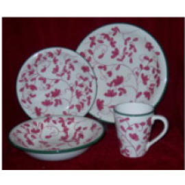 EARTHENWARE DINNER SET (FAÏENCE DINNER SET)