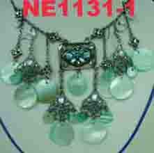 necklace (necklace)