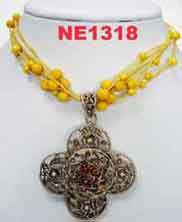 necklace (necklace)