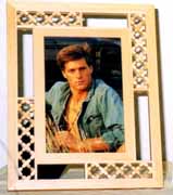 CYPRESS WOOD PHOTO FRAME (CYPRESS BOIS CADRE PHOTO)