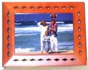 CYPRESS WOOD PHOTO FRAME (CYPRESS BOIS CADRE PHOTO)