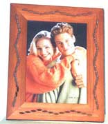 CYPRESS WOOD PHOTO FRAME (CYPRESS BOIS CADRE PHOTO)