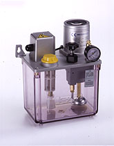 Automatic Resist Lubricator