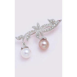 BROOCH