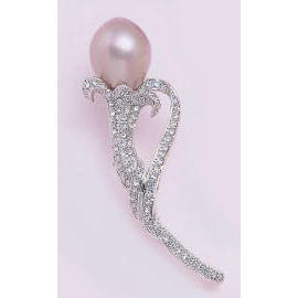 BROOCH