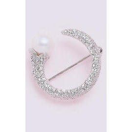 BROOCH