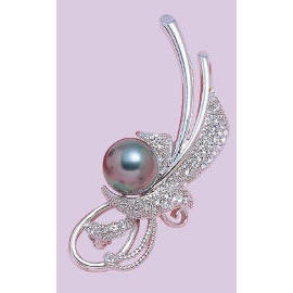 BROOCH