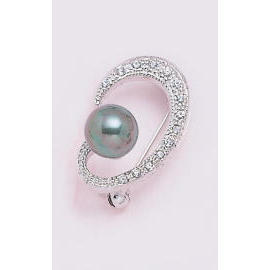 BROOCH