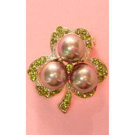 BROOCH
