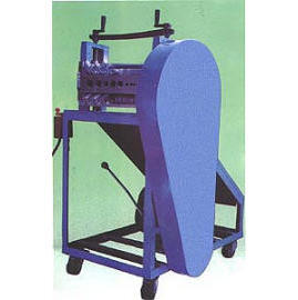 Scrap wire stripping machine