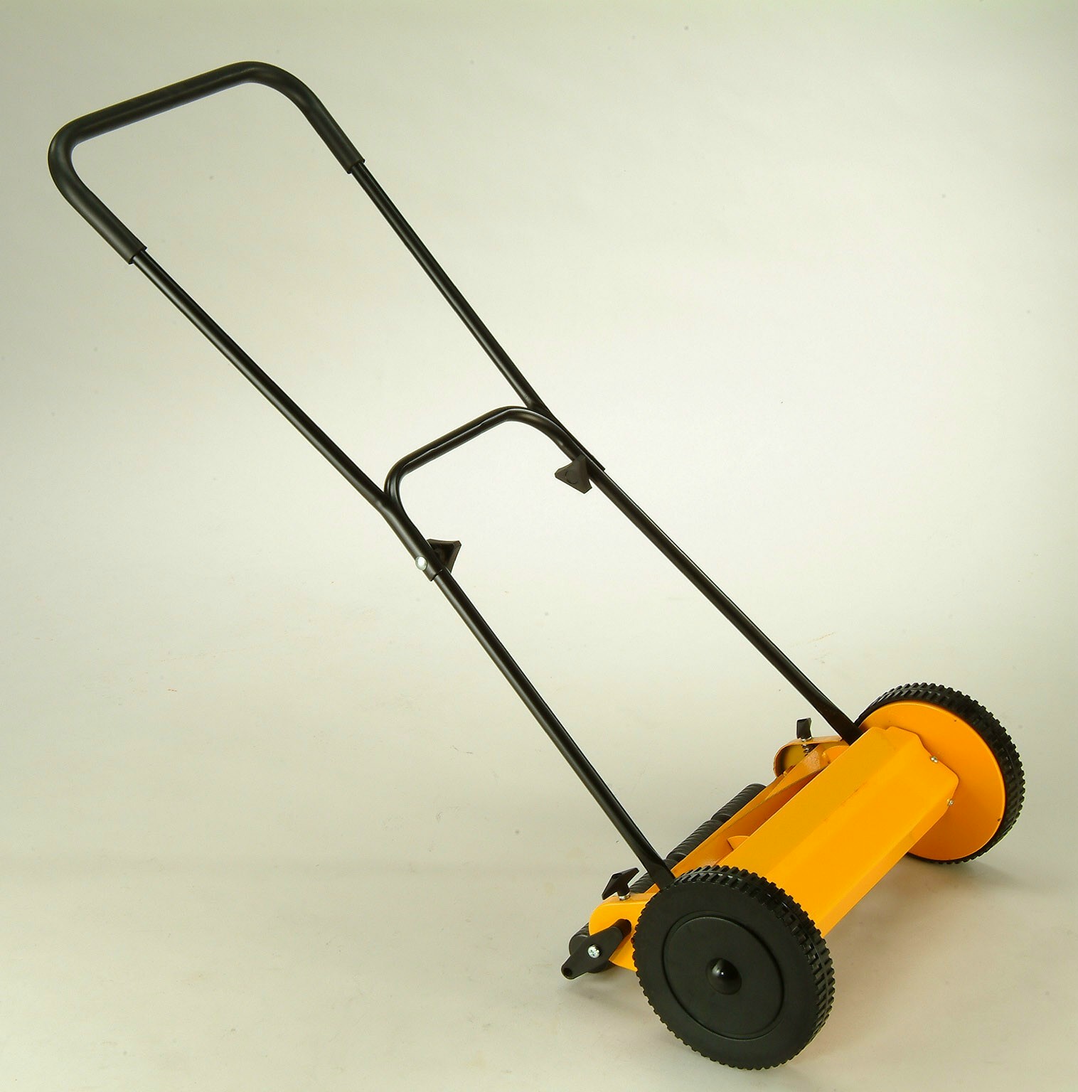 PUSH REEL MOWER