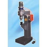 Pneumatic Spin Riveting Machine (Orbital) Capacity: Dia. 2-5 mm (Spin pneumatique Riveteuse (Orbital) Capacité: Dia. 2-5 mm)