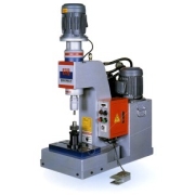 Hydraulic Spin Riveting Machine (Orbital) Capacity: Dia. 3-12 mm (Hydraulique Spin Riveteuse (Orbital) Capacité: Dia. 3-12 mm)