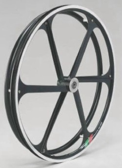 Wheelchair Wheel (En fauteuil roulant Wheel)