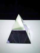 Crystal Glass Pyramid (Crystal Glass Pyramid)