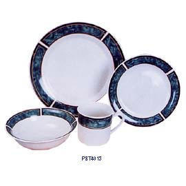 Tableware Set (Art de la table Set)