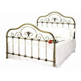 Metal bed