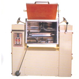 HORIZONTAL MIXER FOR MAKING BISCUITS AND CAKES (Mélangeur Horizontal Pour les biscuits FABRICATION ET GATEAUX)