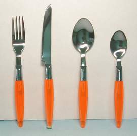 PLASTIC CUTLERY SET A651 (Plastikbesteck SET A651)