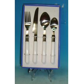 Plastic Flatware Set (Ensemble de couverts en plastique)