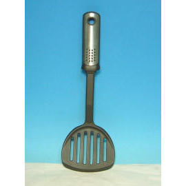 NYLON SLOTTED TURNER D012-2 (NYLON SLOTTED TURNER D012-2)