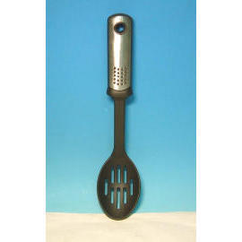 NYLON SLOTTED SPOON D012-7 (NYLON Schaumlöffel D012-7)