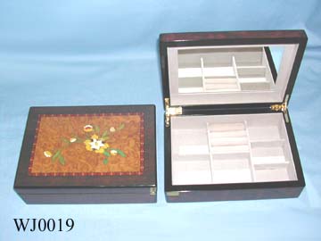 SQUARE JEWELRY BOX (SQUARE JEWELRY BOX)