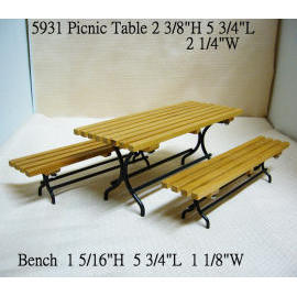 Picnic Table Set, Miniature (Picnic Table Set, Miniature)