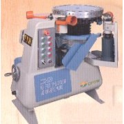 High speed Dowel Cross-Cut & Chamfering Machine (Haute vitesse Dowel Cross-Cut & Chanfreineuse)