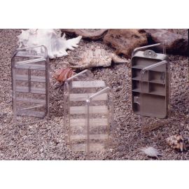 LARGE TWOSIDED BAIT BOX (GRANDE TWOSIDED BAIT BOX)