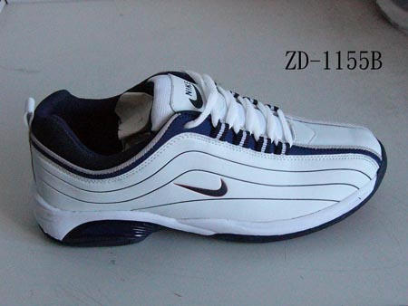 SPORTS SHOES (Chaussures de sport)