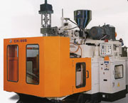 Plastic blow molding machine