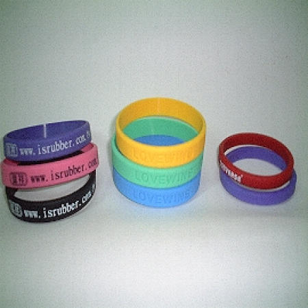 wrist bands (браслеты)