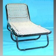 HEALTHY WOODEN-BEADED FOLDING BED/SETTEE (SAINS EN BOIS perlés à lit pliant / SETTEE)