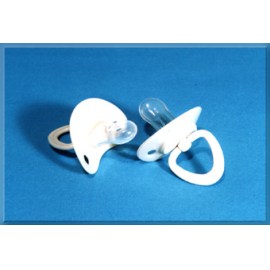 PACIFIERS (SUCETTES)